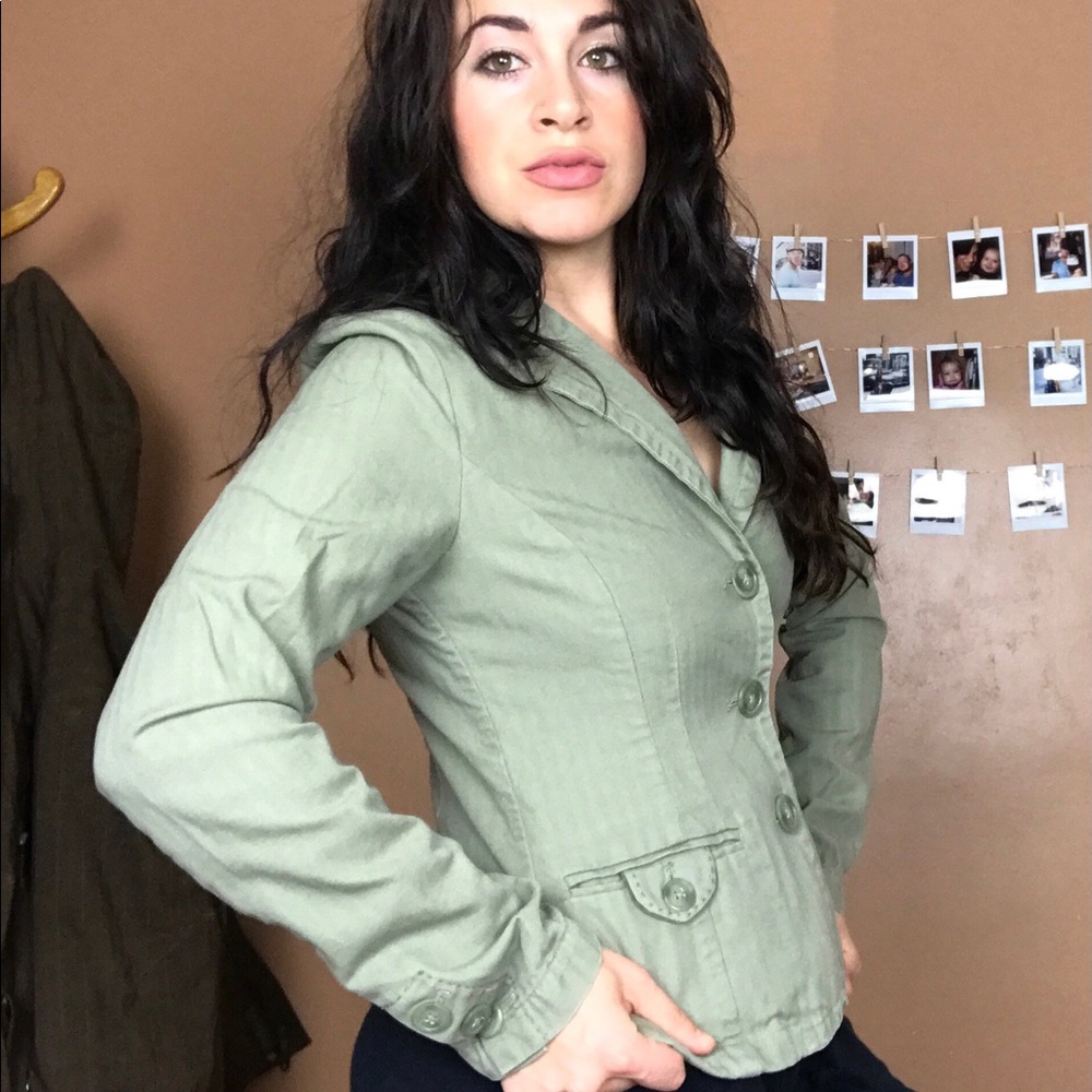 AMERICAN EAGLE OUTFITTERS NWOT moss green blazer
